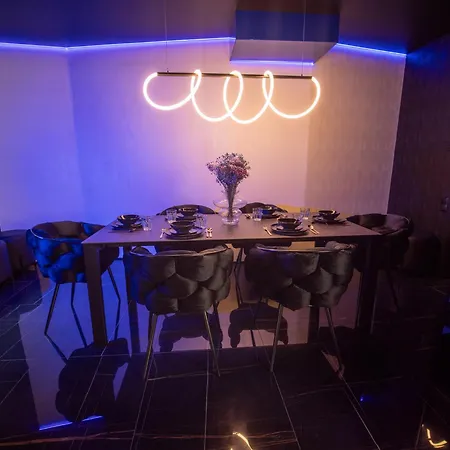 Lejlighed Behind The Scenes Taczaka